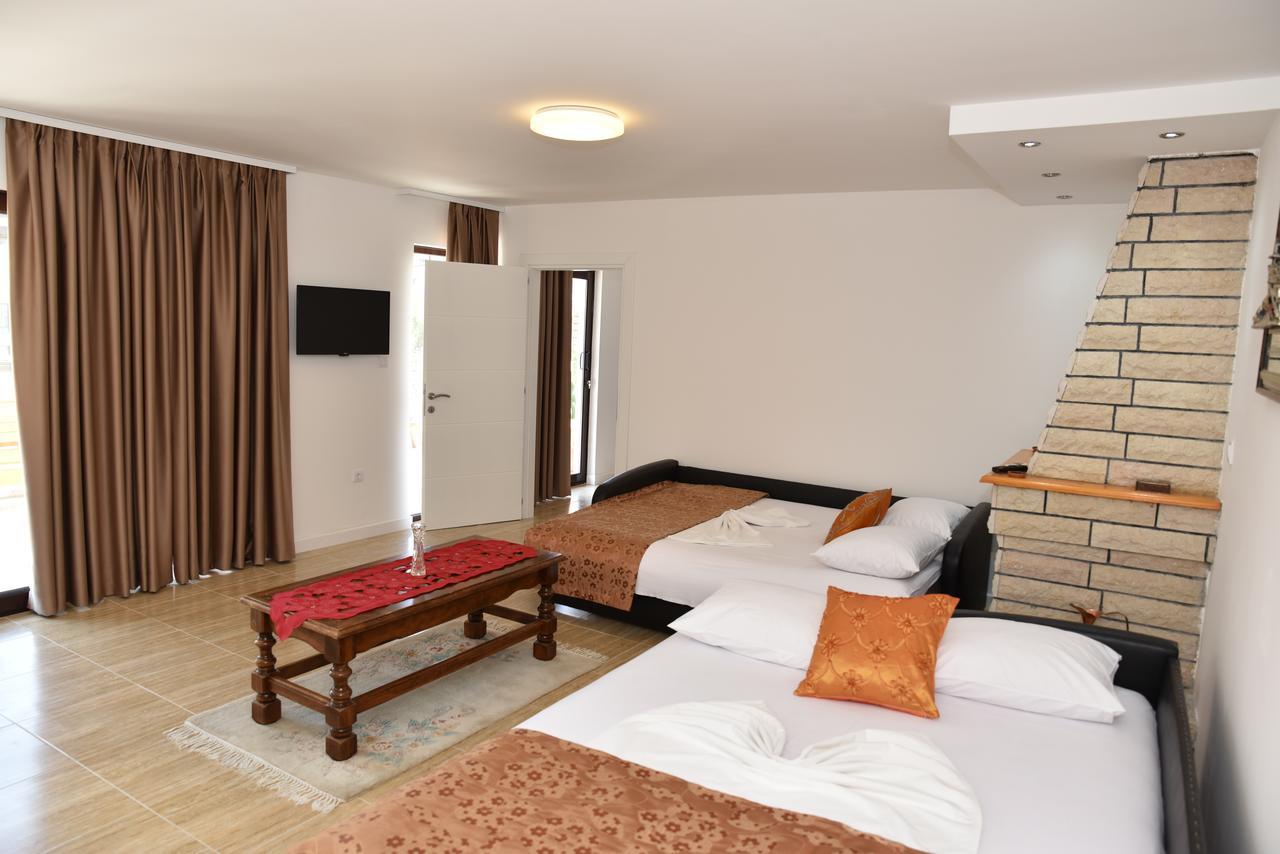 Guest House Evropa Ulcinj Eksteriør bilde