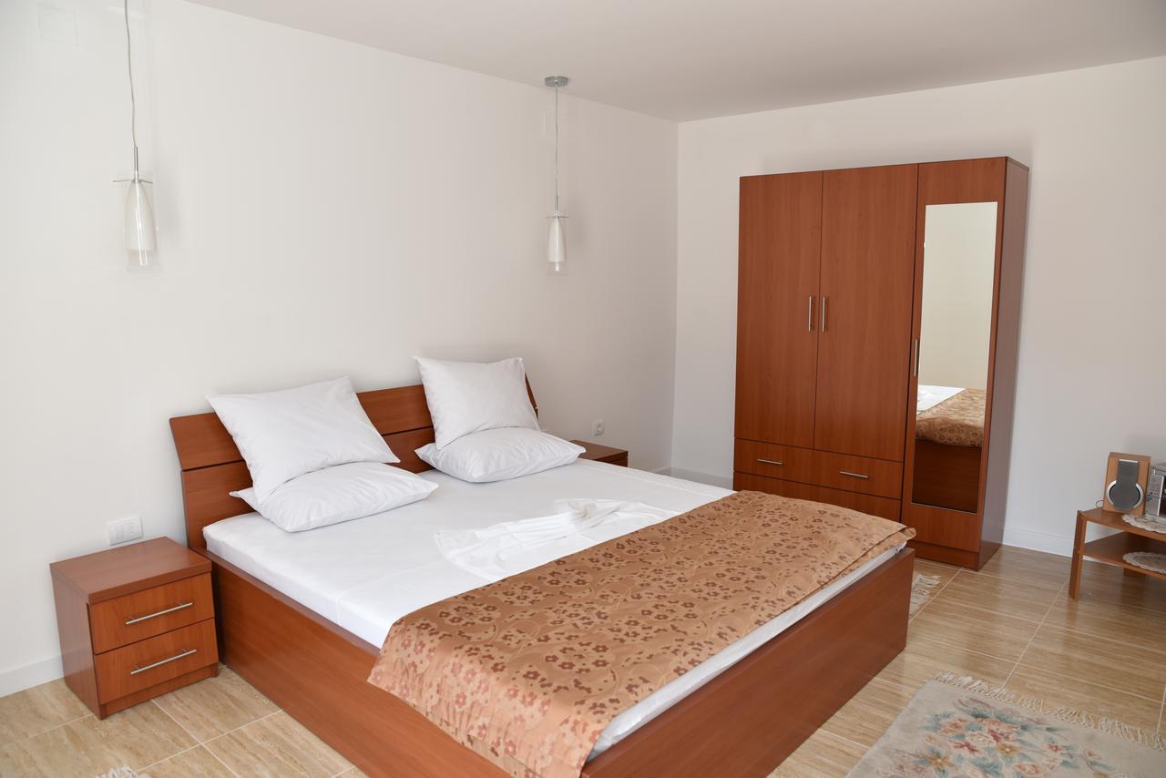 Guest House Evropa Ulcinj Eksteriør bilde