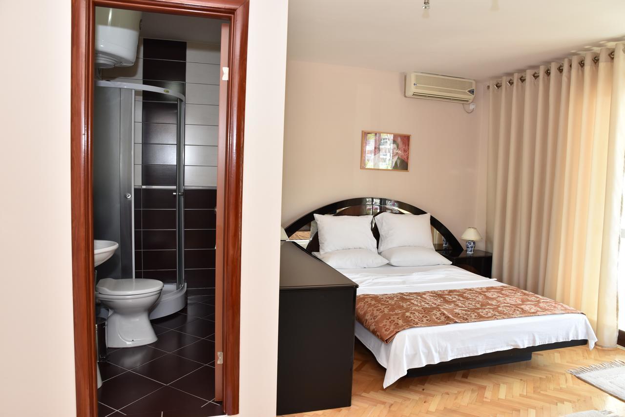 Guest House Evropa Ulcinj Eksteriør bilde